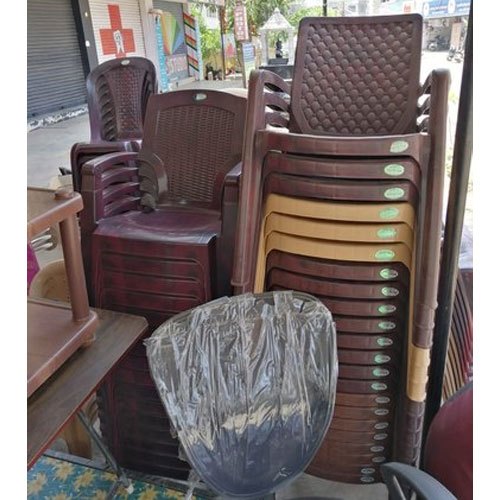 Brown Metro Plastic Chair