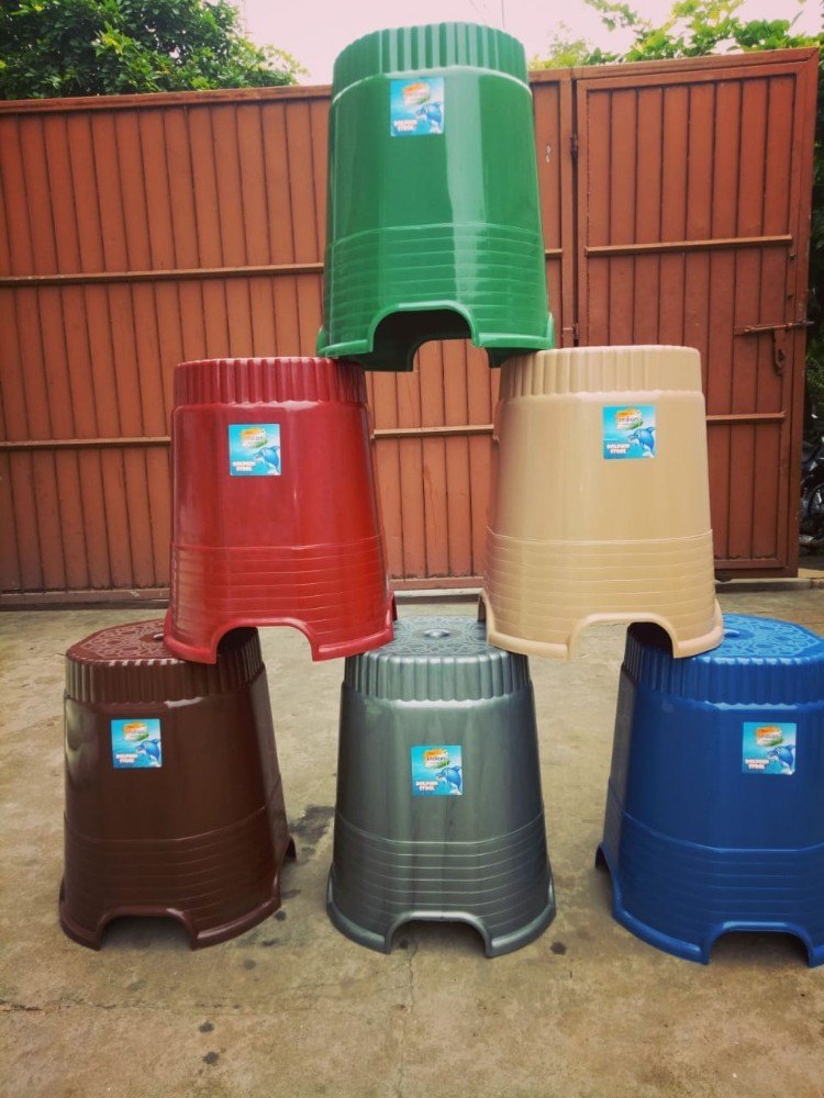 Multicolor Plastic Round Stool