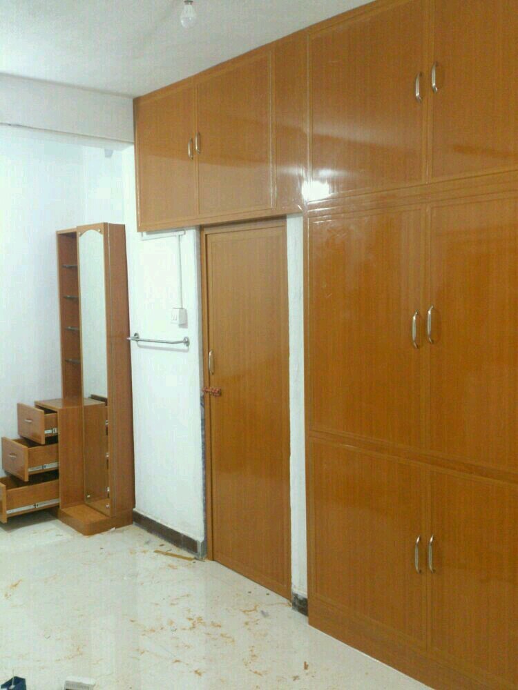 Brown 7 Feet Lotus PVC Cupboard