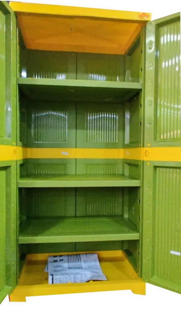 Green Plastic Wardrobe, For Home, Size: 6x3 Feet