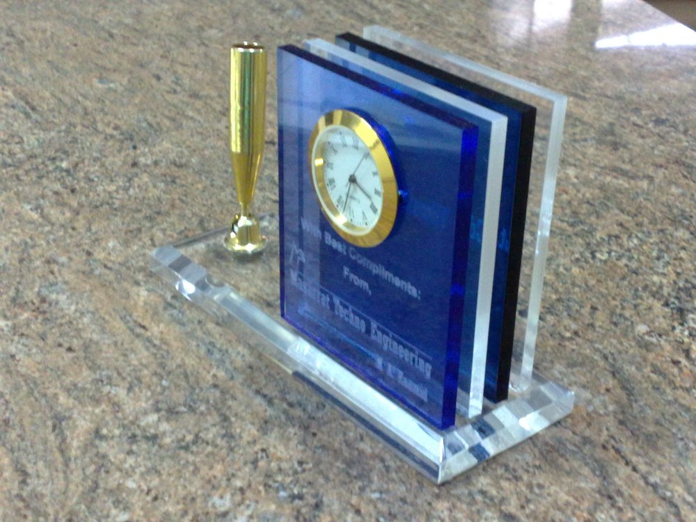 Blue & Transparent Acrylic Table Top, For Corporate Gifts