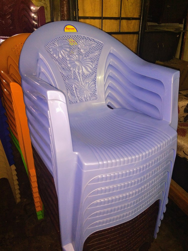 Supreme Plastic Chairs