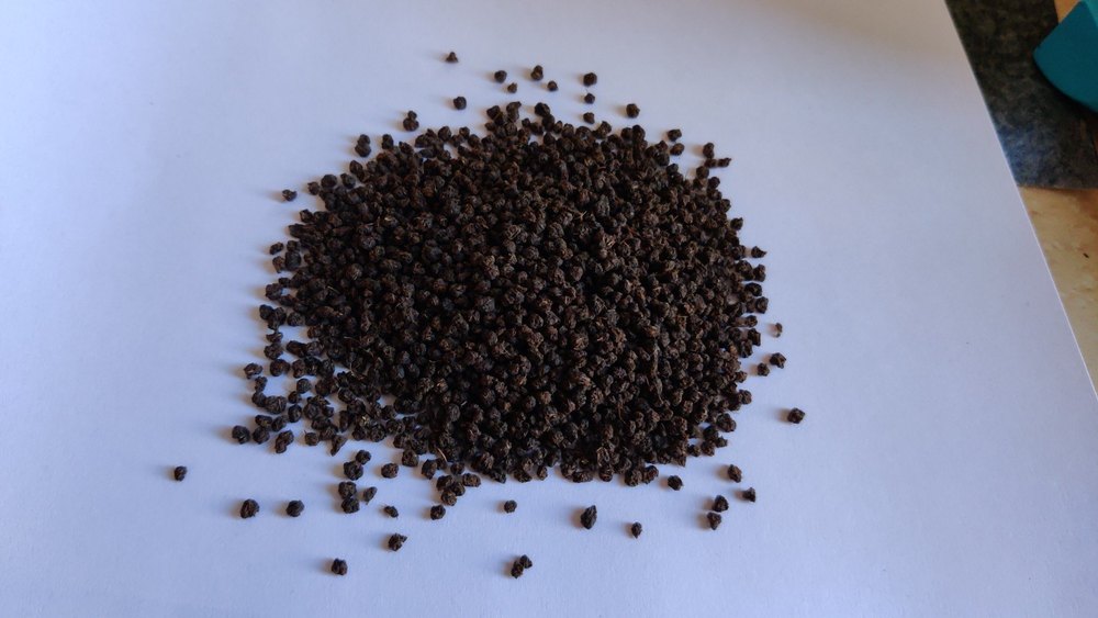 Natural Black Fresh Tea Leaves, Dry Place, Packaging Size: 30 kg Bag