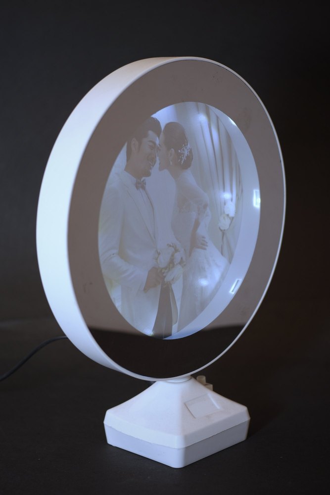 plastic Multicolor Round Magic Mirror, For Gift
