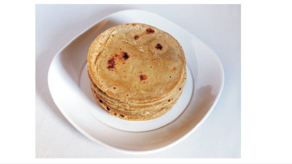 Mouthmelt Made With Wheat Flour Ready To Eat Food Chapati, Packaging Type: 25 Piece Packet