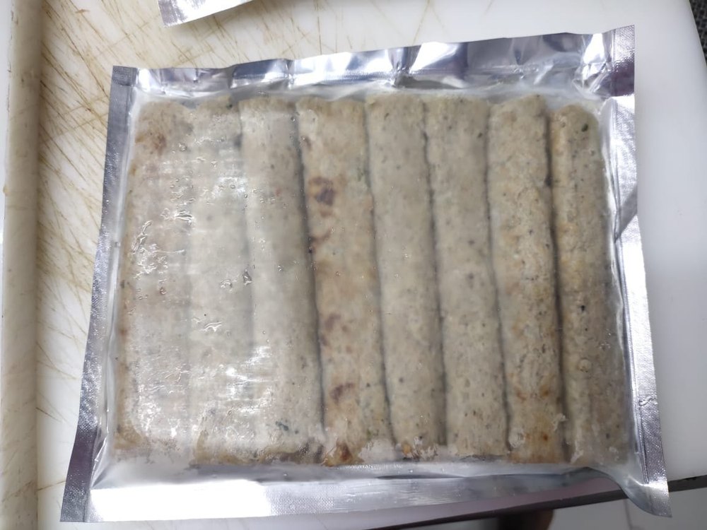 500gm Frozen Chicken Seekh Kebab, Packaging Type: Packet