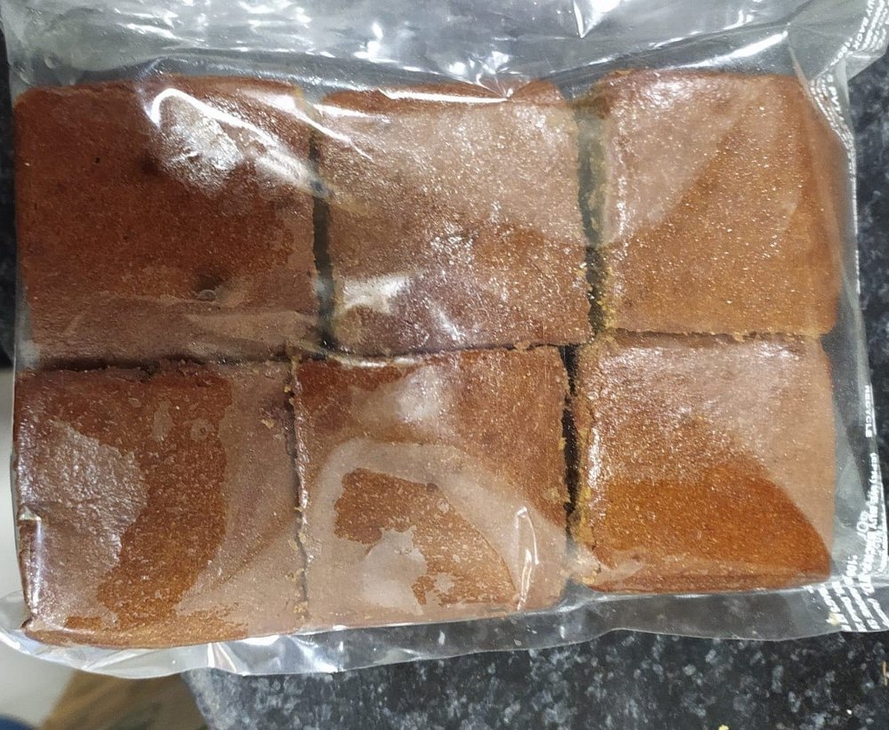 Wholesome foods Square Cake Slice, Packaging Size: 6, Weight: 55g