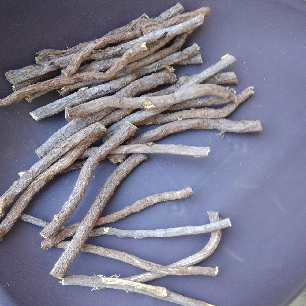 Brown Glycyrrhiza Glabra Extract, Form: Stick, Packaging Type: Loose
