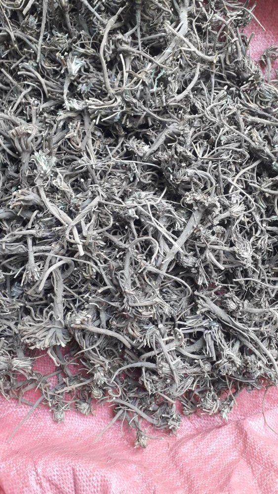 Brown Dried Akarkara Roots, Packaging Type: Bag, Packaging Size: 25 kg