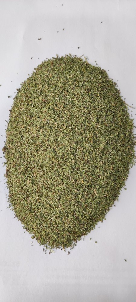 Green Mint Leaves Tea Cut, Grade: Medicine Grade, Packaging Size: 25 kg