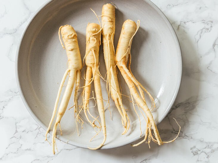 Dried Ginseng Roots, Packaging Size: 1 Kg Bag