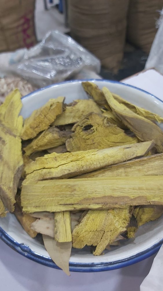 Solid Daruhaldi Root, Packaging Size: 25 kg