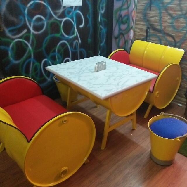 Mild Steel Tight Back Drum Hotel Sofa Set