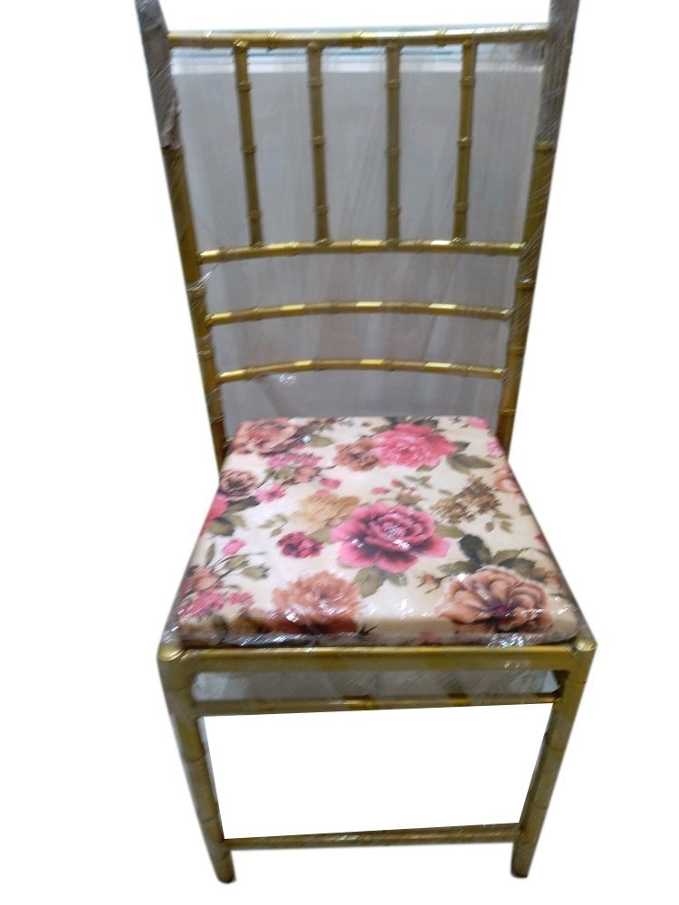 Cotton Mild Steel Banquet Chair, Seating Capacity: 1 Person
