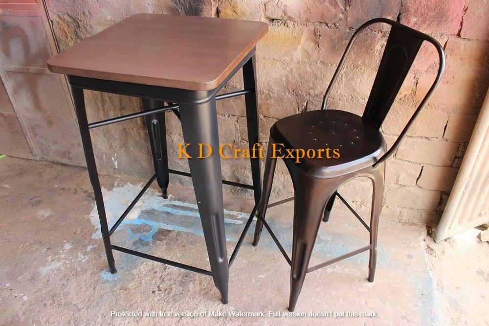 42 Inch Iron And Wooden French Style Tolix Seater Bar Table, Seating Capacity: One Person