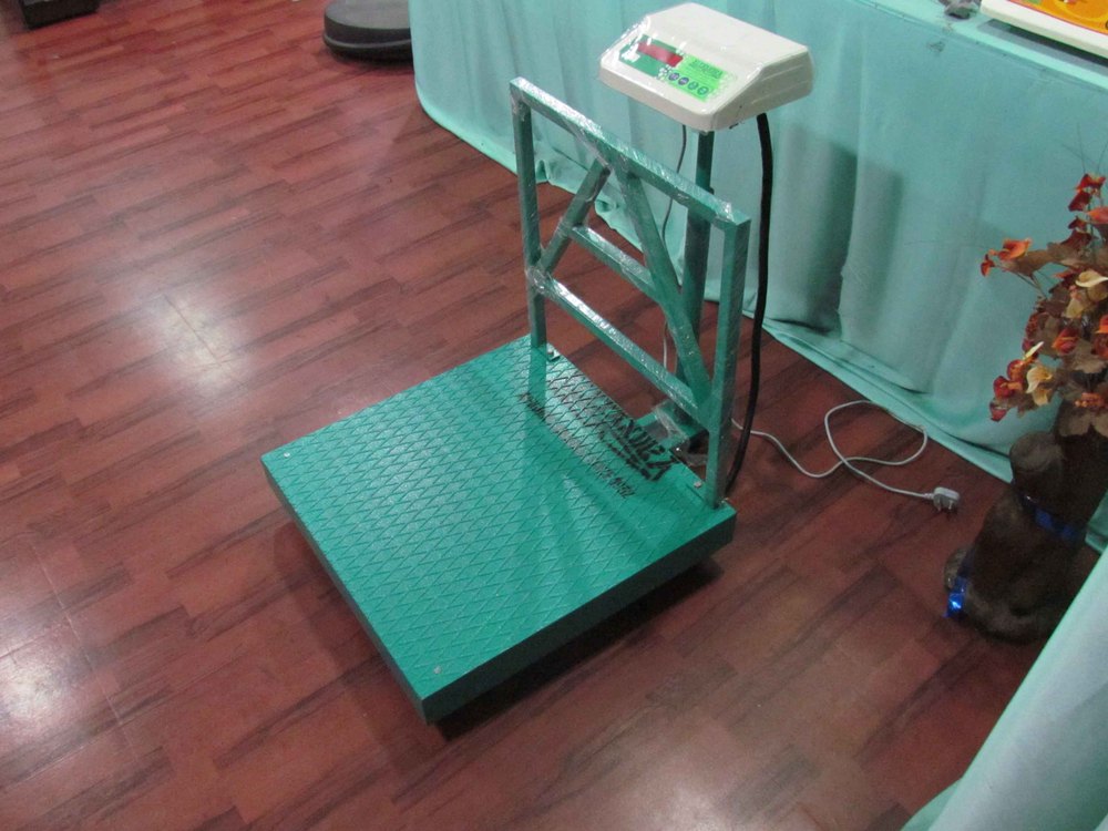 Alexandra Mild Steel Chequered Weighing Scale, For Industrial, Model Name/Number: PL6-200