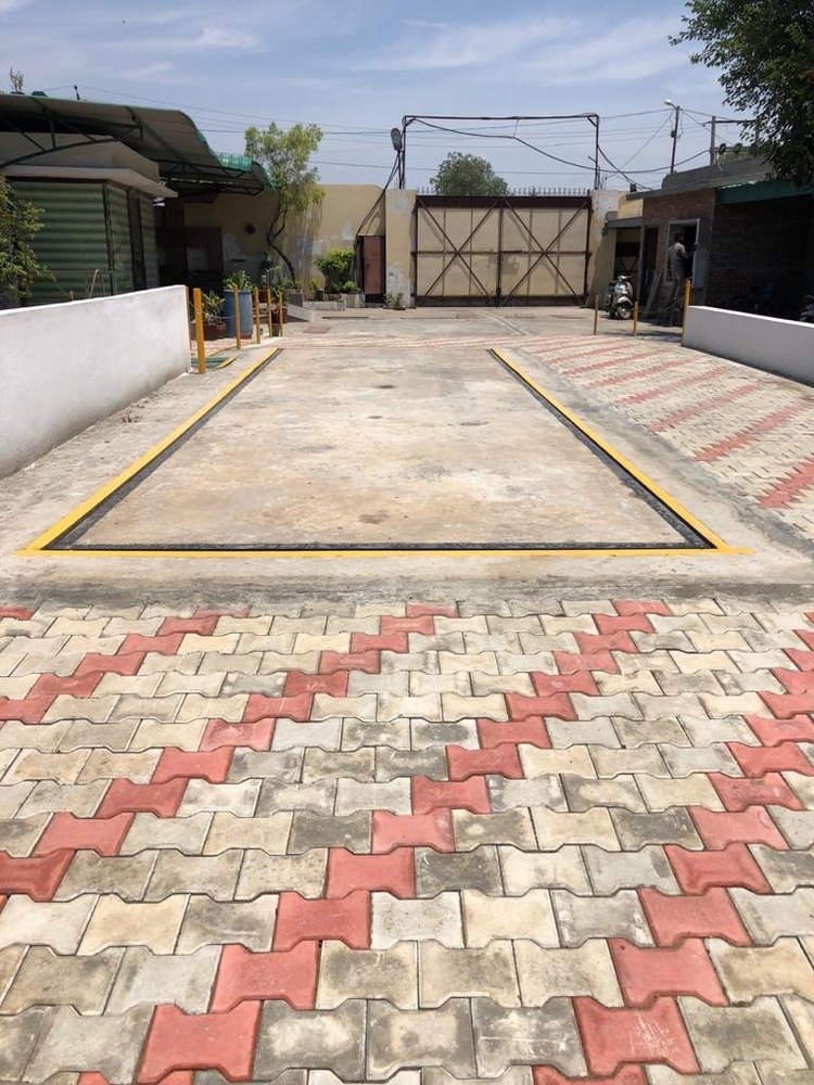 Kwality Weigh Electronic Mechanical Weighbridge, Weighing Capacity: 10 Ton To 200 Ton