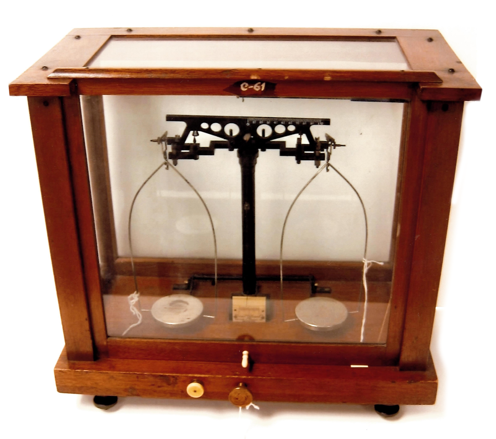 BM Internal Analytical Balance, Capacity: 220 Gm, Accuracy: 0.1 mg