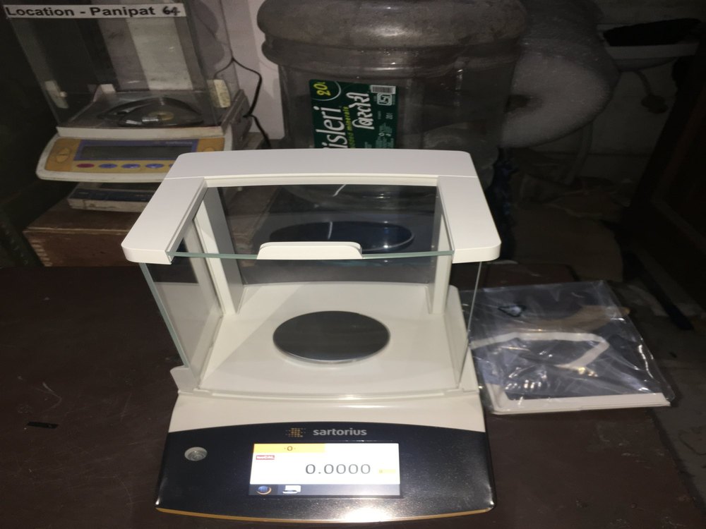 Semi Micro Analytical Balance