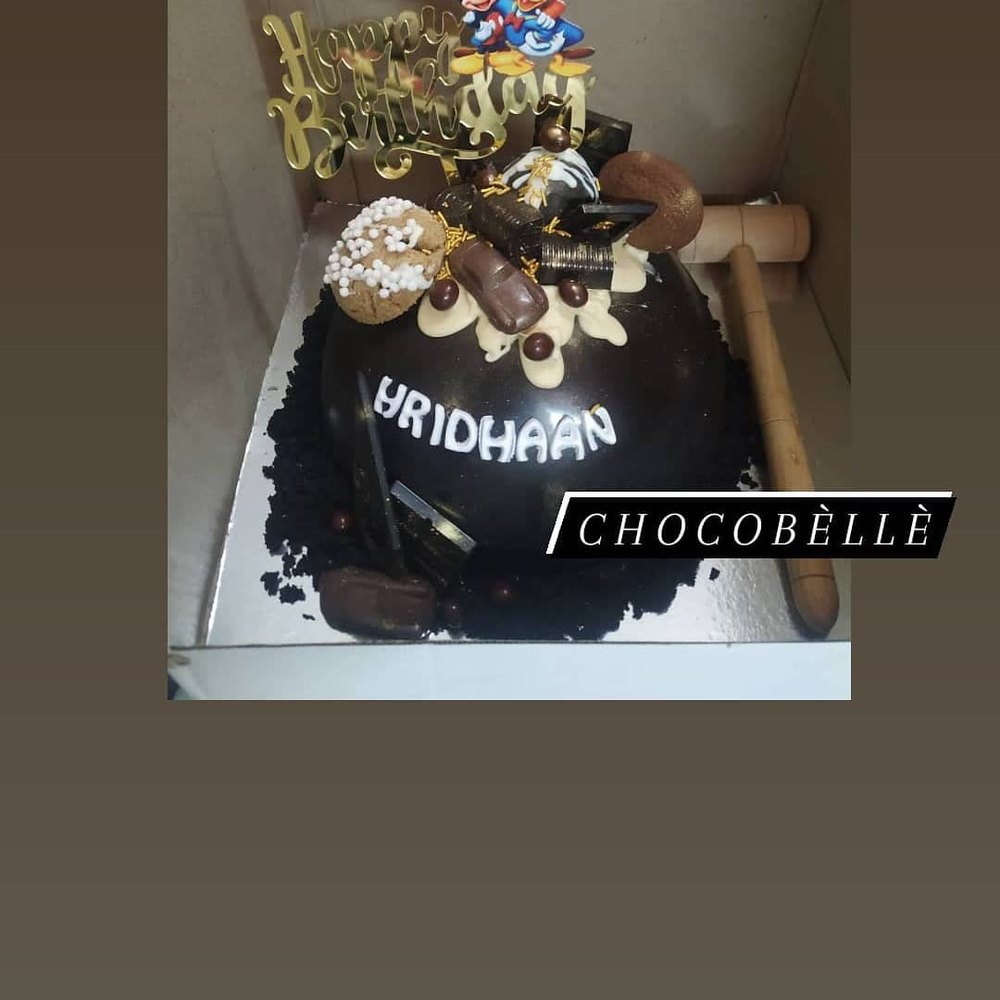 Customised Cake