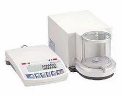 Mass Comparator