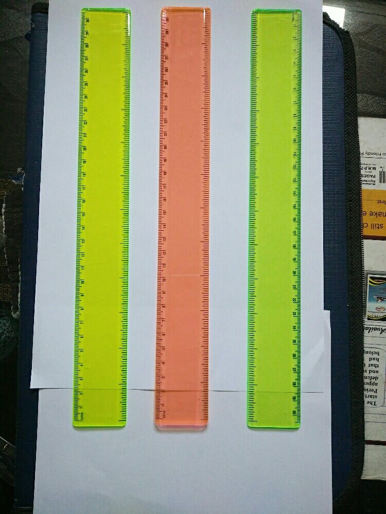 30cm Broad Coloured Scales, Size: 3.8 CM, Quantity Per Pack: 1000