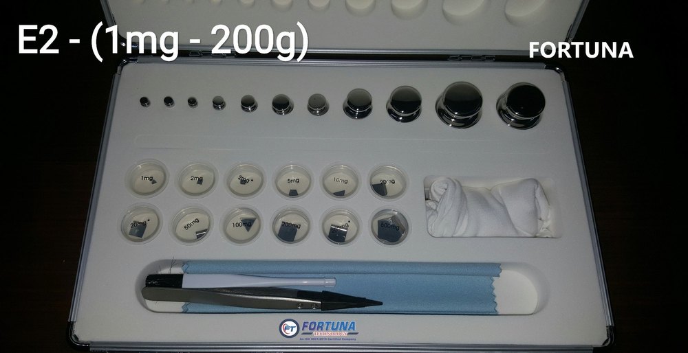 Mirror Finish E2 Class Weight Box - (1 mg -200 g), For Laboratory