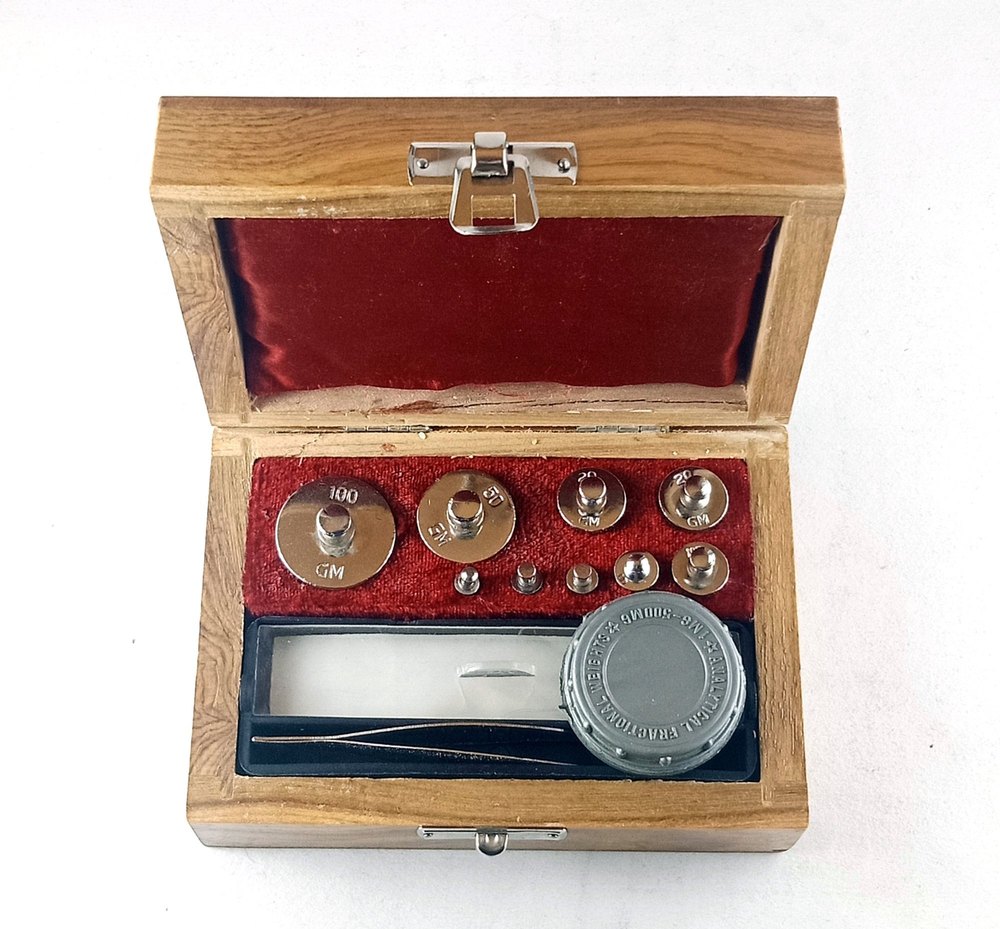 Comet Brass Analytical Weight Box, For Calibration, Size: 12x7x5 Cm