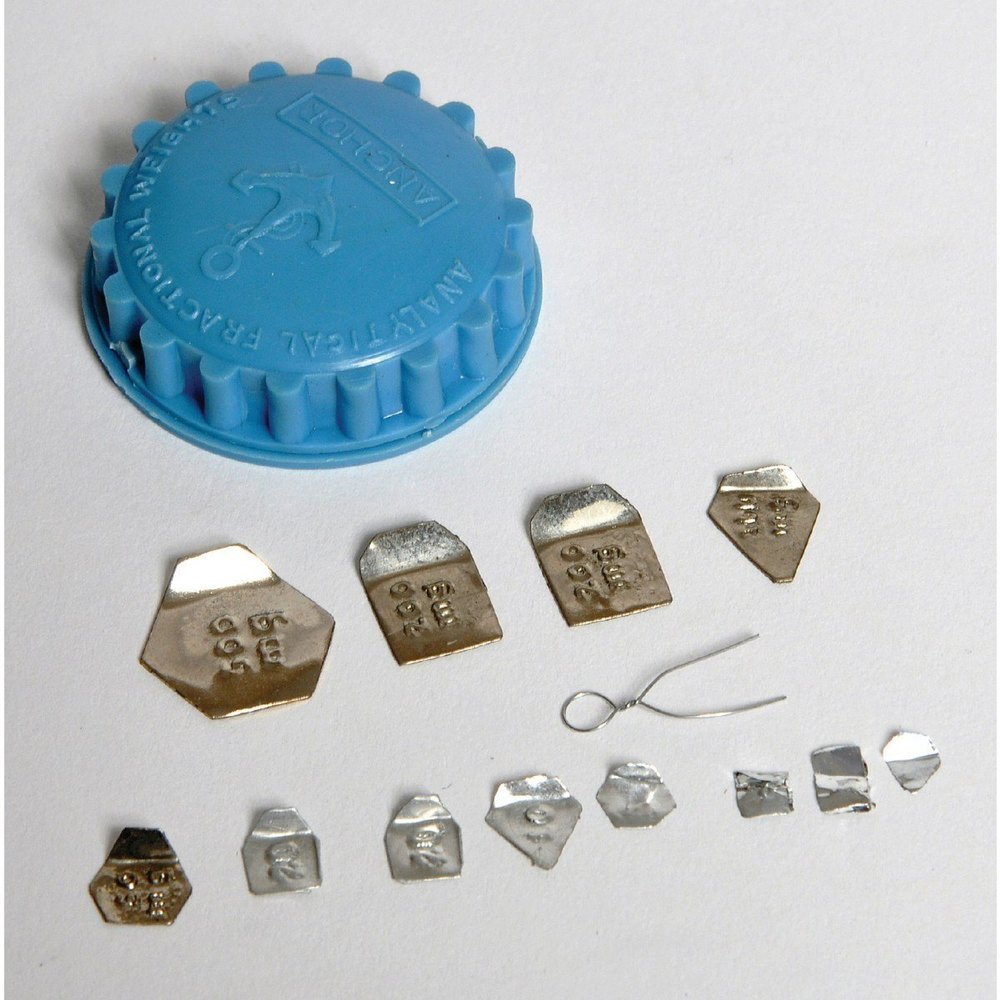 Aluminium Silver Fractional Weight Box, For Laboratory, Size: Standard Size