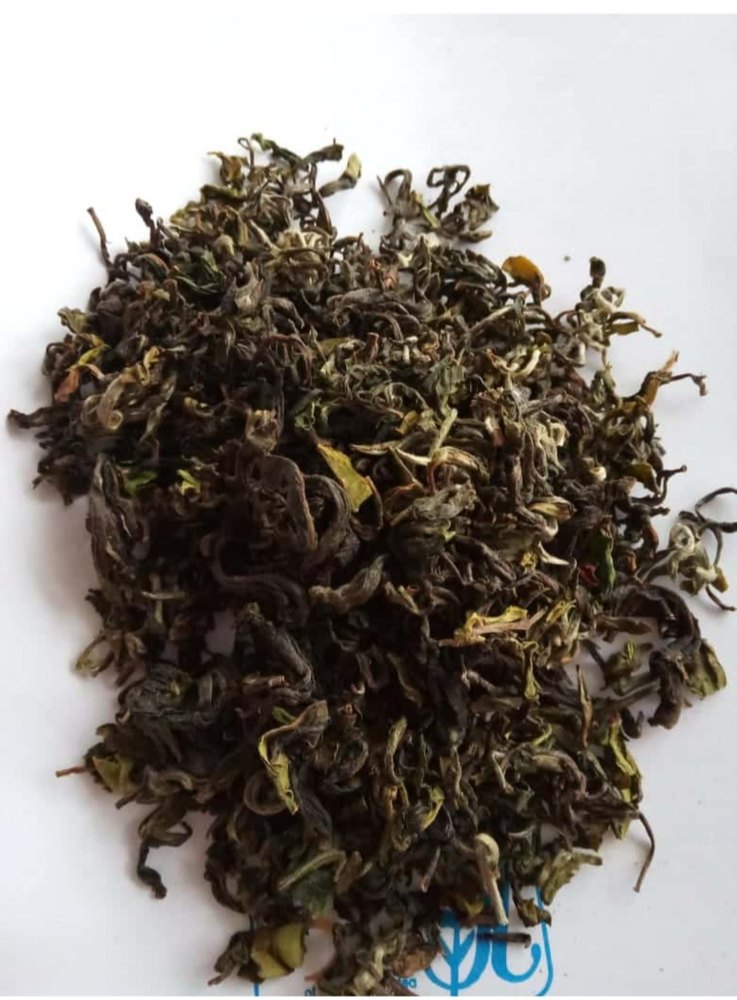 Leaves Darjeeling Oolong Organic Tea