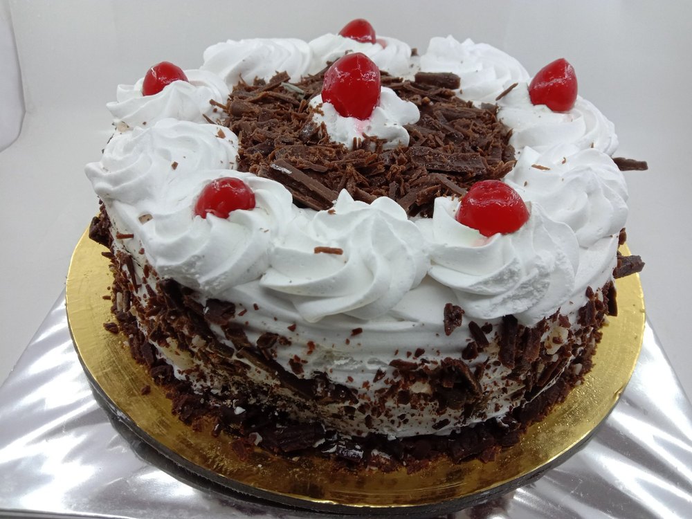 Round Black Forest Cake, Packaging Type: Box, Packaging Size: 1 Kg