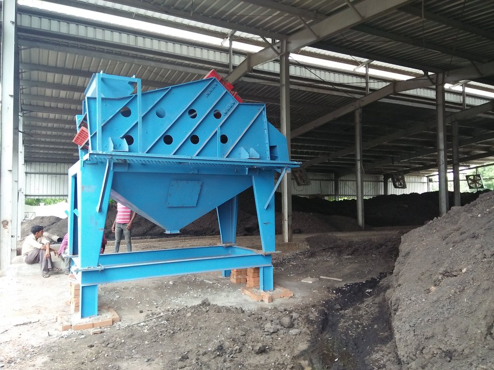 Rectangular MANURE SEPARATOR, Capacity: 10 - 400kl