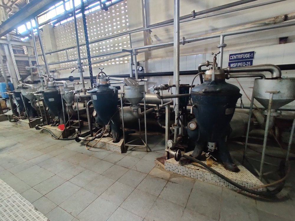 SS Vertical Centrifuge Fish Oil Separator, Capacity: 1000LPH