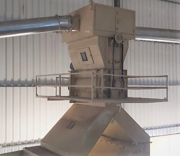 MS 10 Bar Cotton Industry Air Separator, Capacity: 1750 kg/Hour