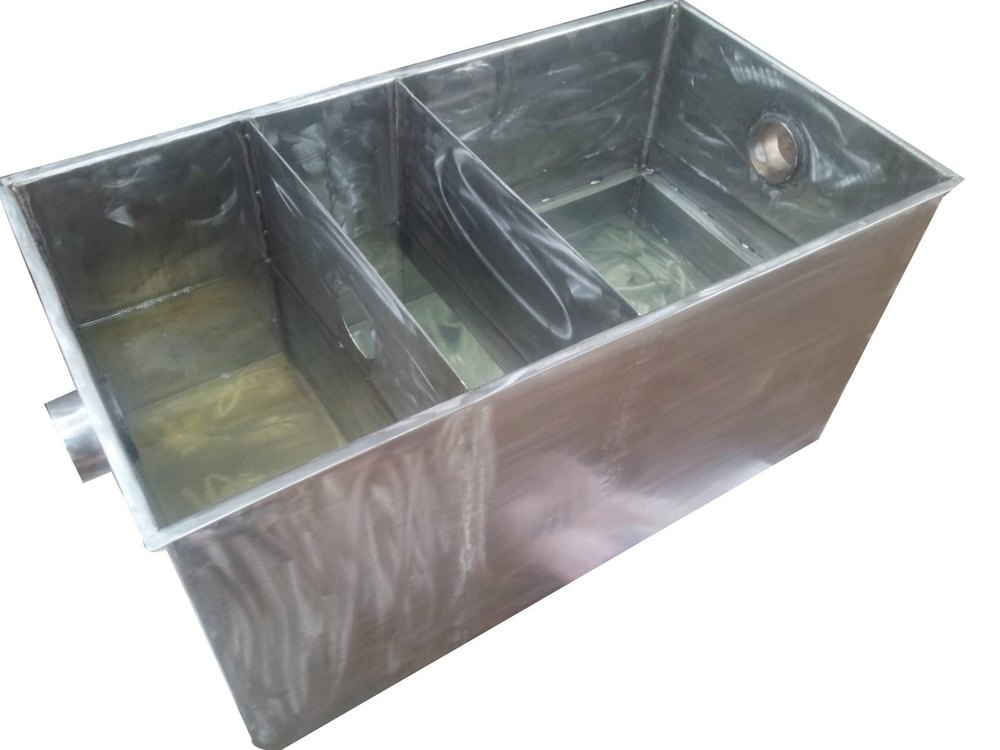 Stainless Steel Grease Trap Separator, Capacity: 40 liter