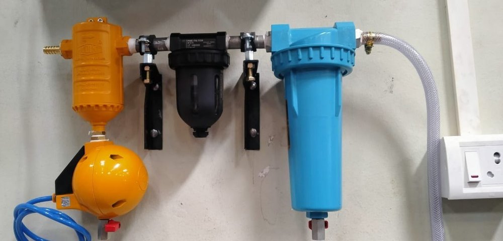 SS and PVC Industrial Hydint Moisture Filter, Capacity: 500 L
