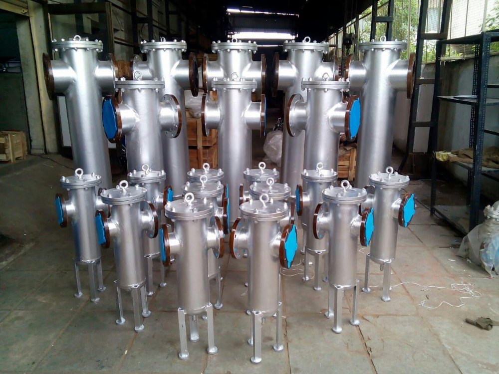 Water Flanged Bucket Type Strainers
