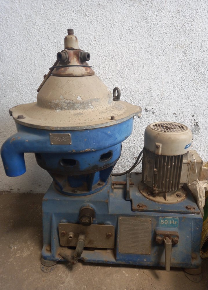 Mild Steel 50 Hz Alfa MMPX 404 Laval Separator, Capacity: 2500 LPH