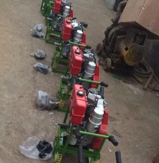 2 kW Diesel Vibrators