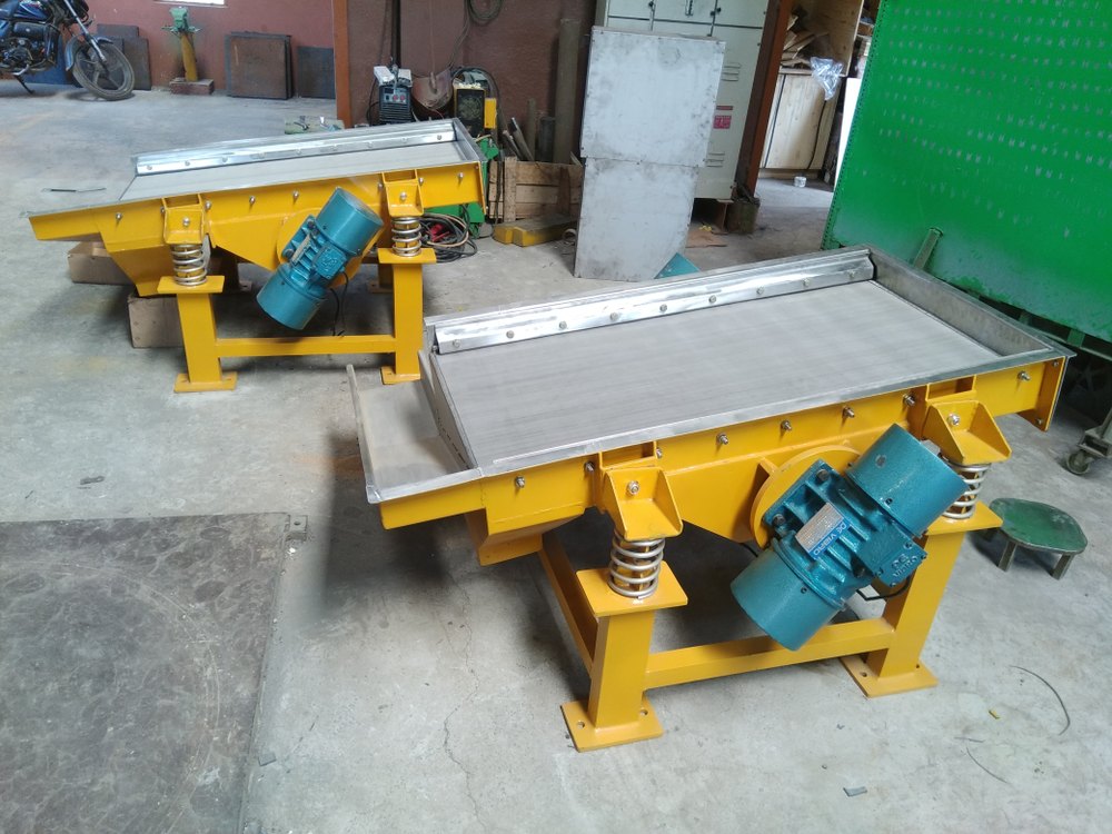 Galvanized Iron Horizontal Vibrating Screen Separator, For Mineral Separation