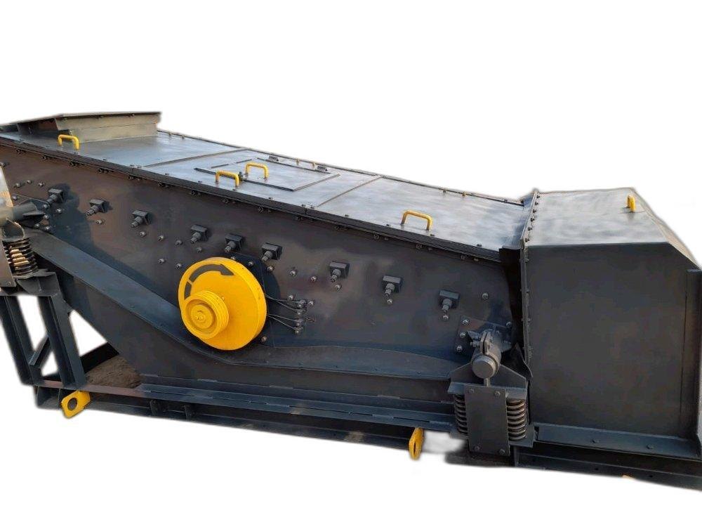 Mild Steel Inclined Vibrating Screen, For Powder Filter, Capacity: 200 kg Per Hour