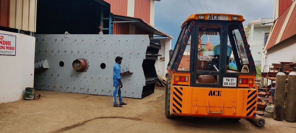 Circular 4 Deck Vibrator Screen, For Industrial