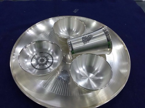 Polished Silver Dinner Set