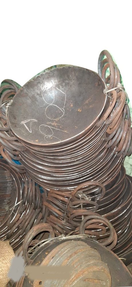 Round Mild Steel Kadai / Pan or Peta Pan, For Hotel/Restaurant