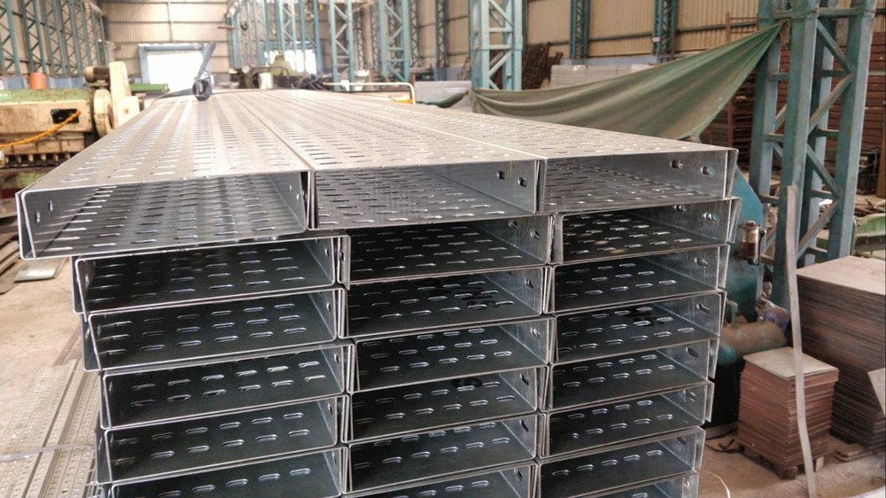 Steel Galvanized Coating Rectangular Cable Tray, For Industrial, Size: 600 mm