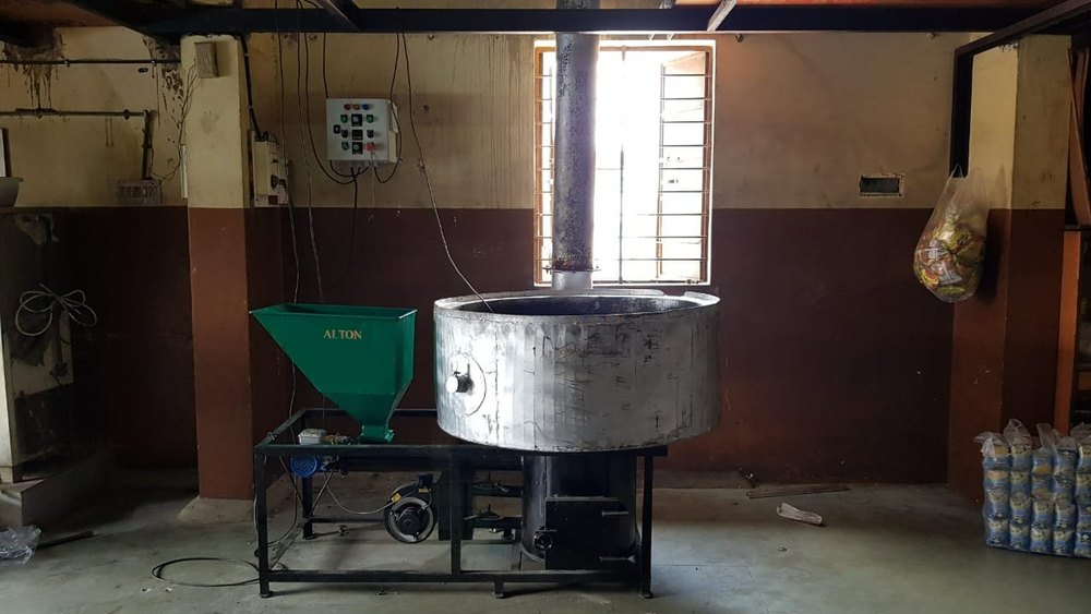Black Mild Steel Biomass Pellet Stove, Model Name/Number: ALT-ST-100K, Size: Suitable To 36 To 42 Kadhai