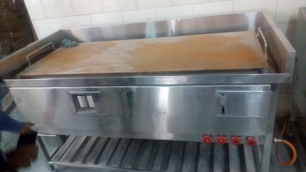 Sun Engineers SS Dosa Plate, For Hotel
