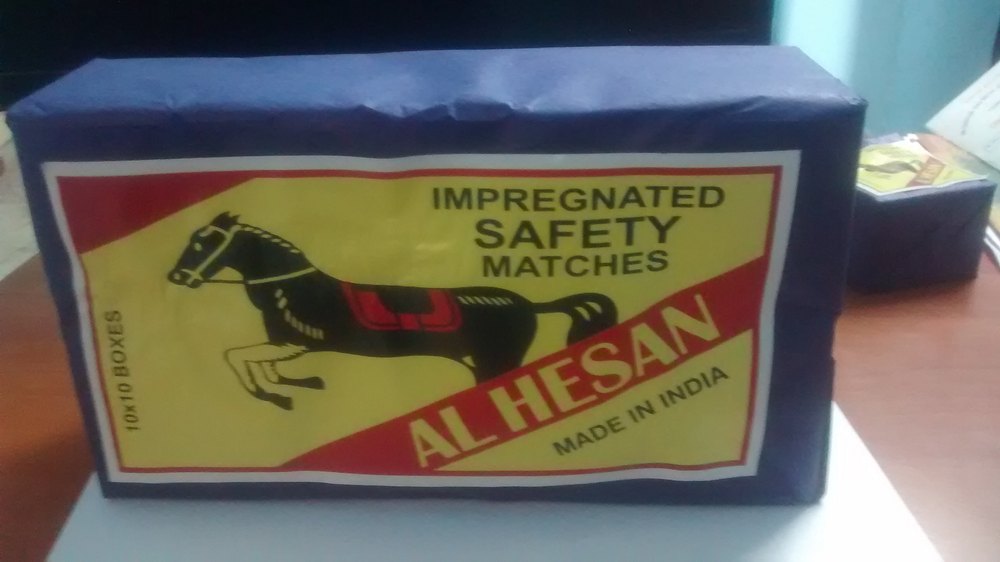 35 Sticks Wood Al Hesan Deluxe Safety Matches, Packaging Type: Carton, Size: 49 X 35 X 13 mm