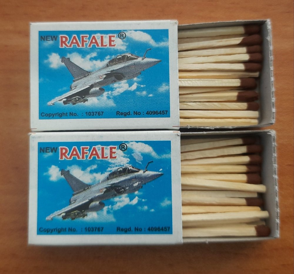RAFALE MATCHES, No of Matchsticks Per Box: 10