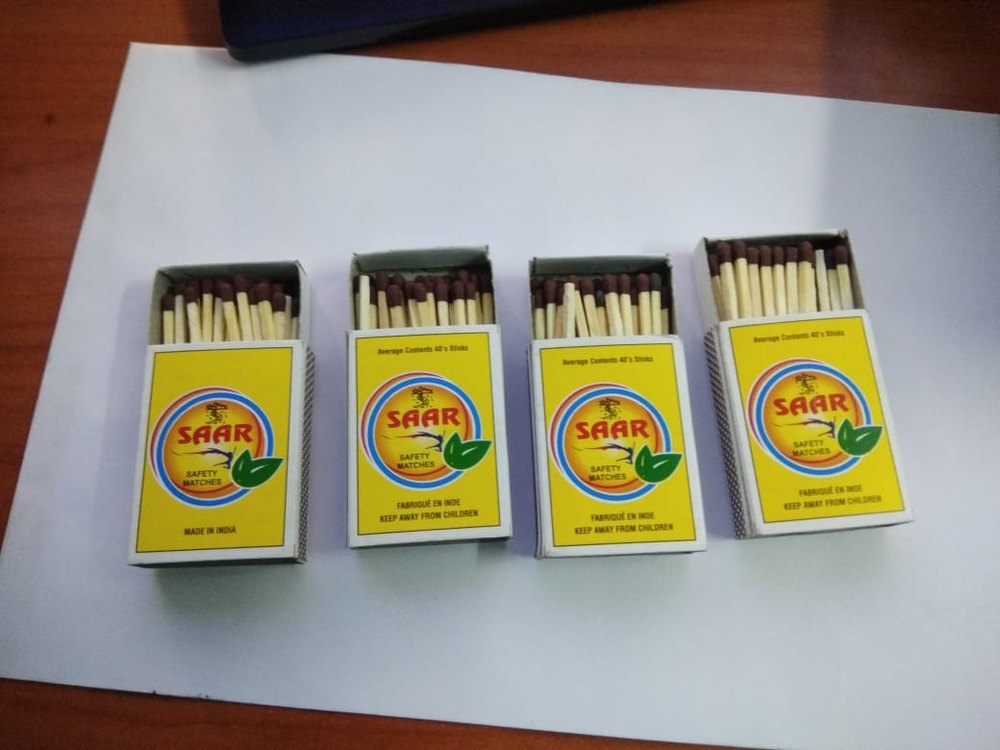 40 Sticks Wood SAAR Safety Book Matches, Packaging Type: Carton, Size: 49 X 34 X 13 mm